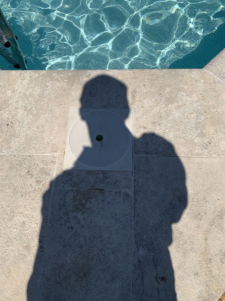 and-Quelque chose d'Hockney